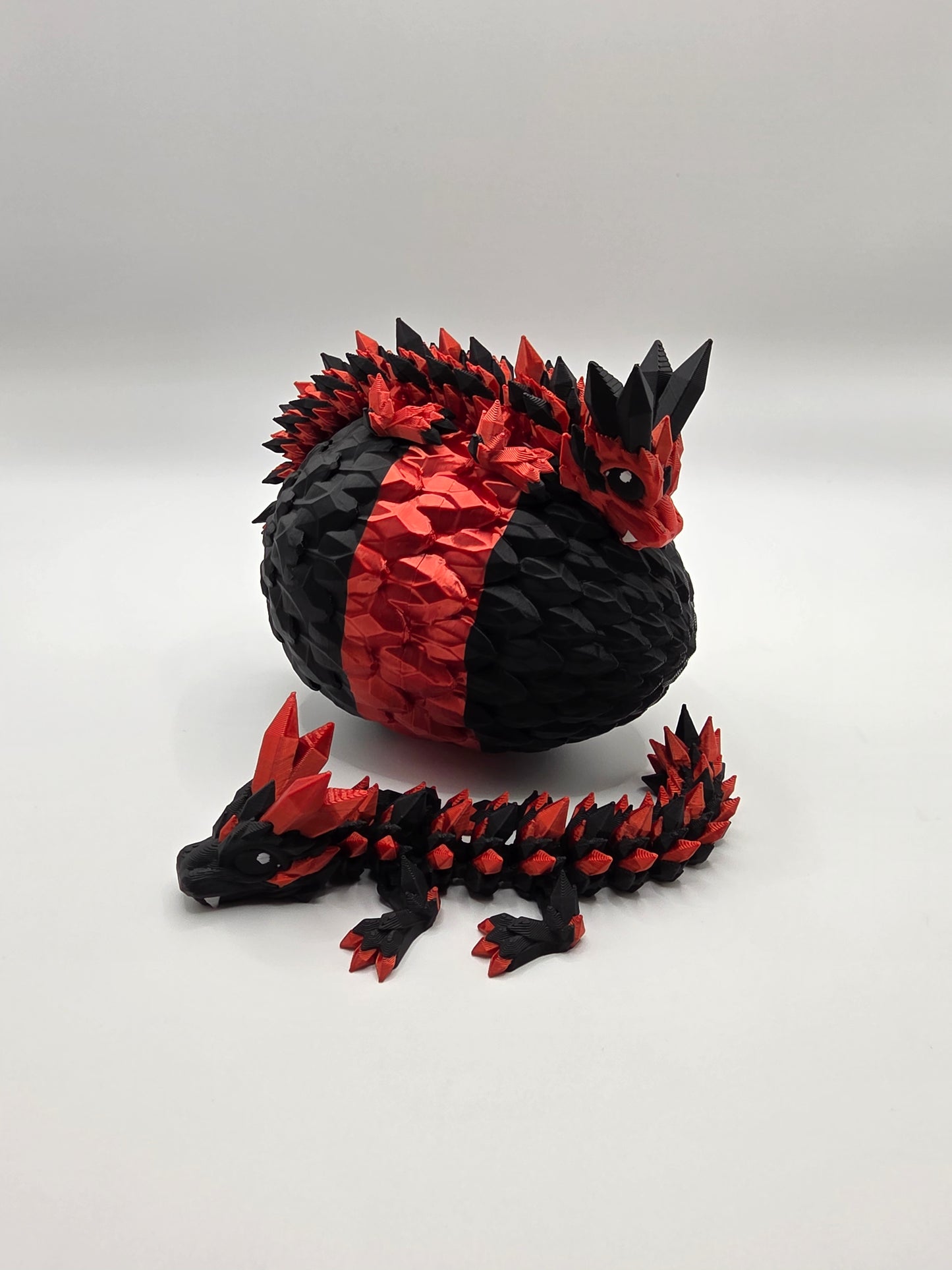 “Crystal Baby Dragons with Egg – Articulated 3D Printed Collectible – Red with Black Theme”