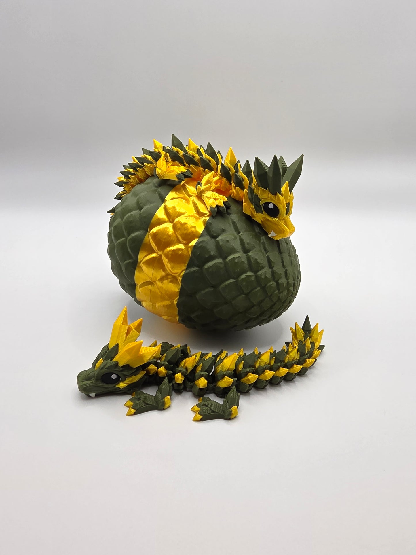“Crystal Baby Dragons with Egg – Articulated 3D Printed Collectible – Army Green with Gold Theme”