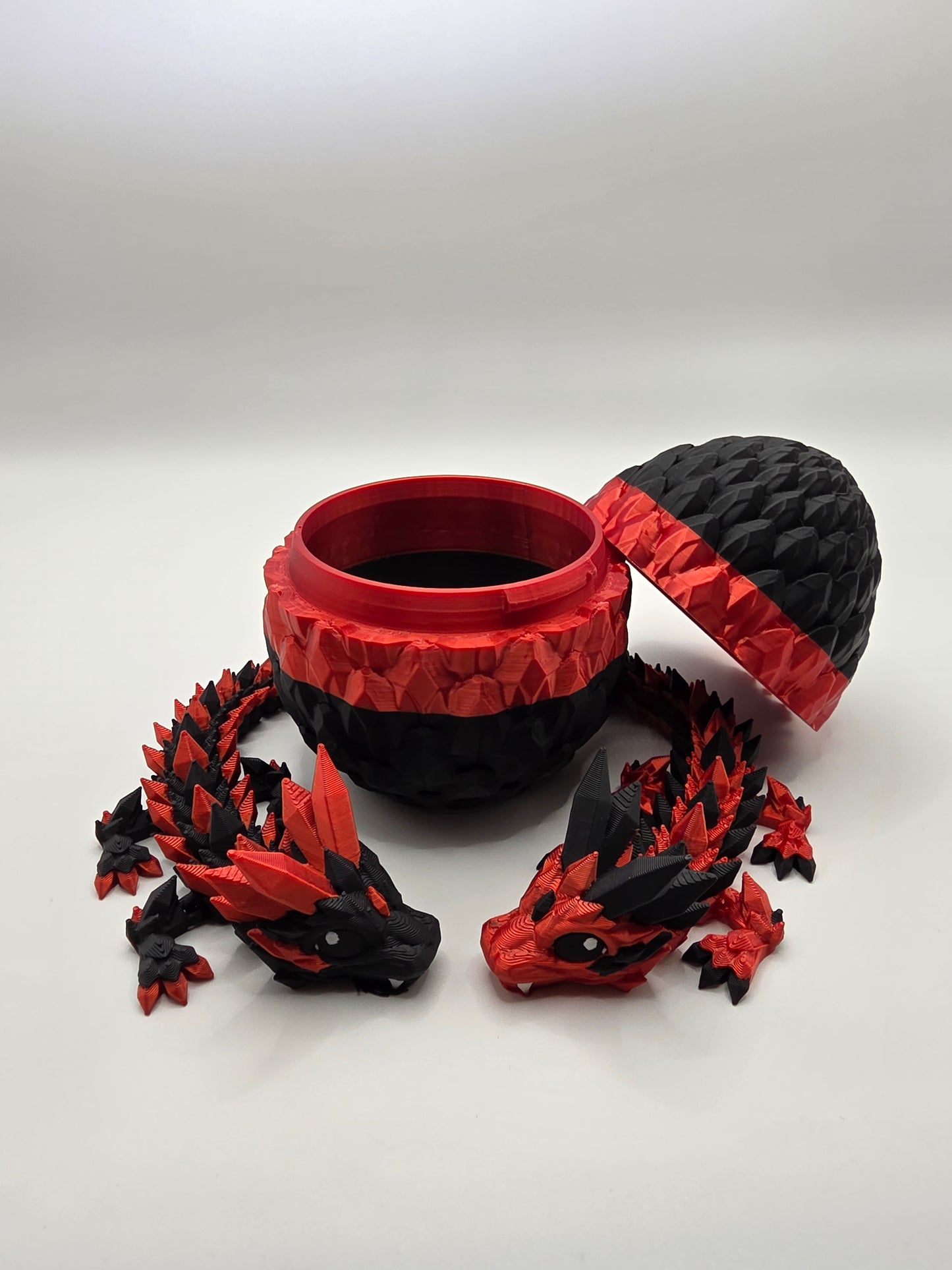 “Crystal Baby Dragons with Egg – Articulated 3D Printed Collectible – Red with Black Theme”