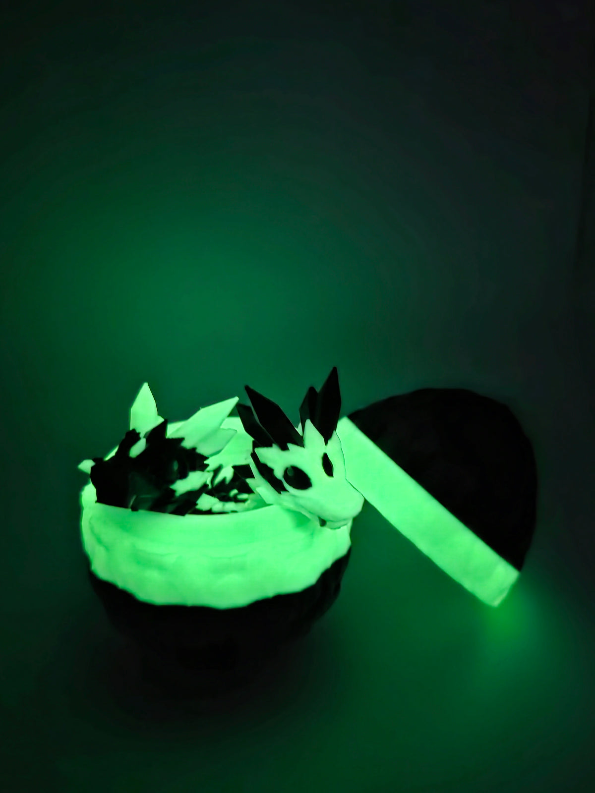 Crystal Baby Dragons – Articulated Flexi Collectible – Glow Green with Black