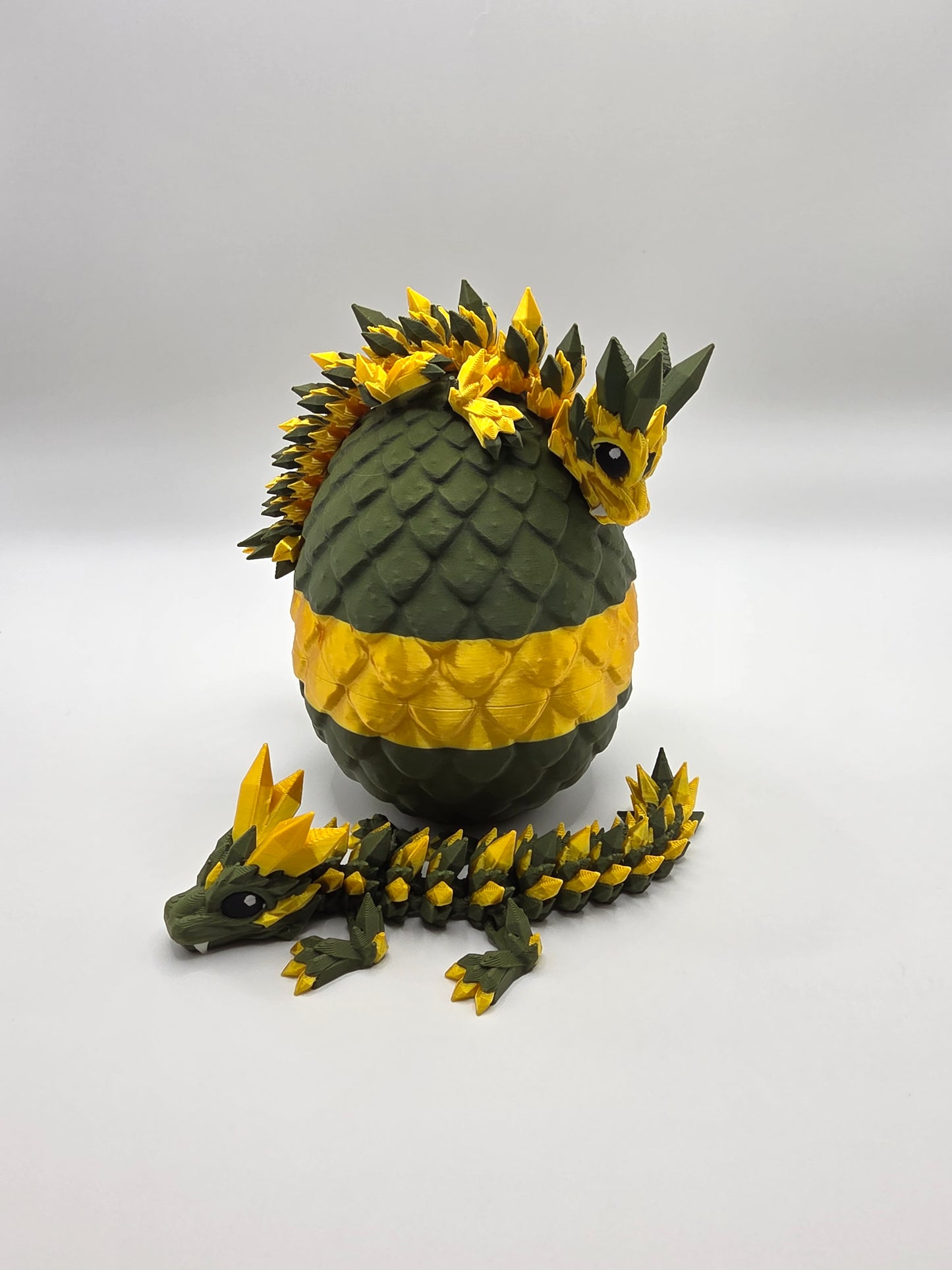“Crystal Baby Dragons with Egg – Articulated 3D Printed Collectible – Army Green with Gold Theme”