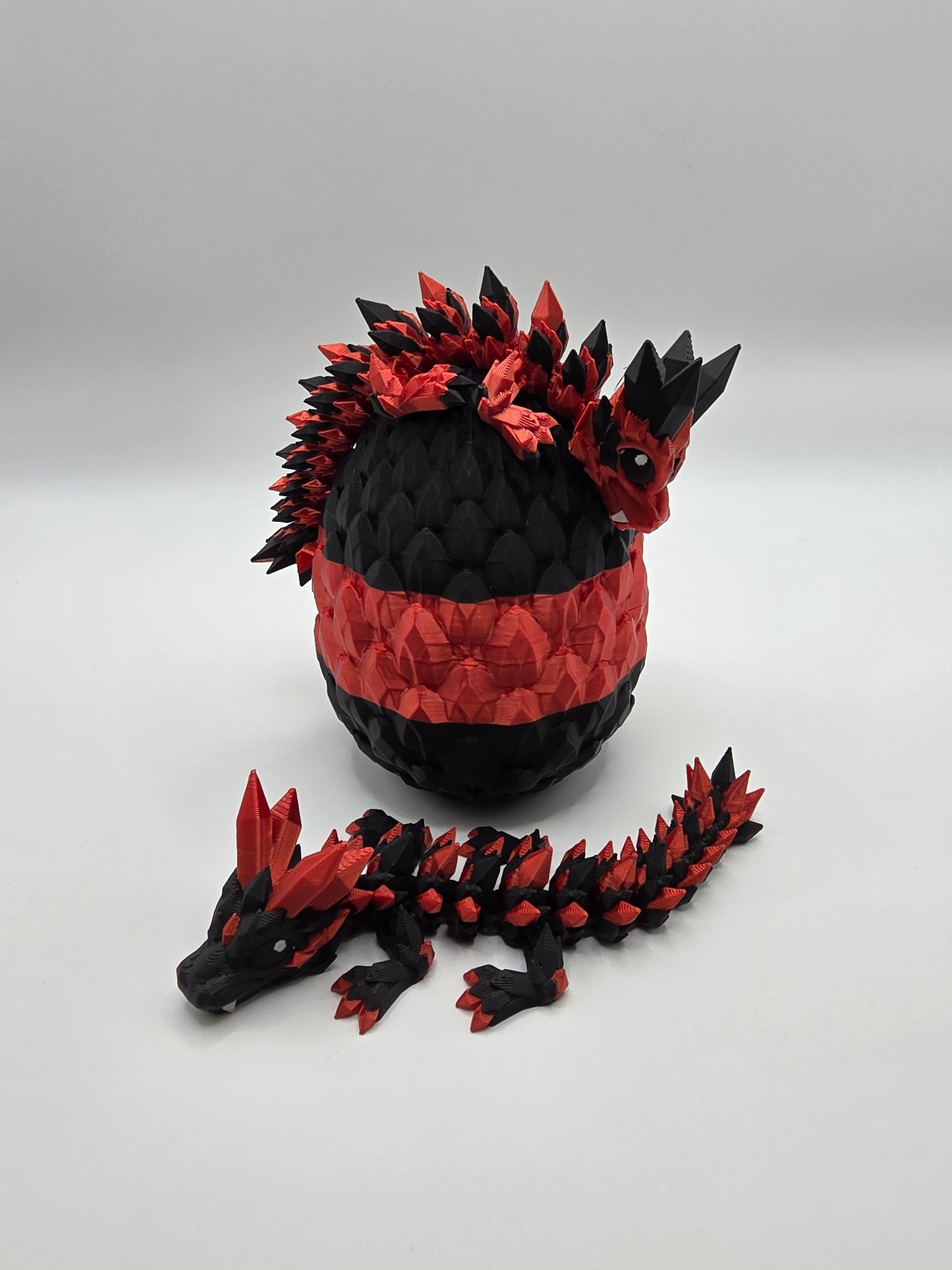 “Crystal Baby Dragons with Egg – Articulated 3D Printed Collectible – Red with Black Theme”