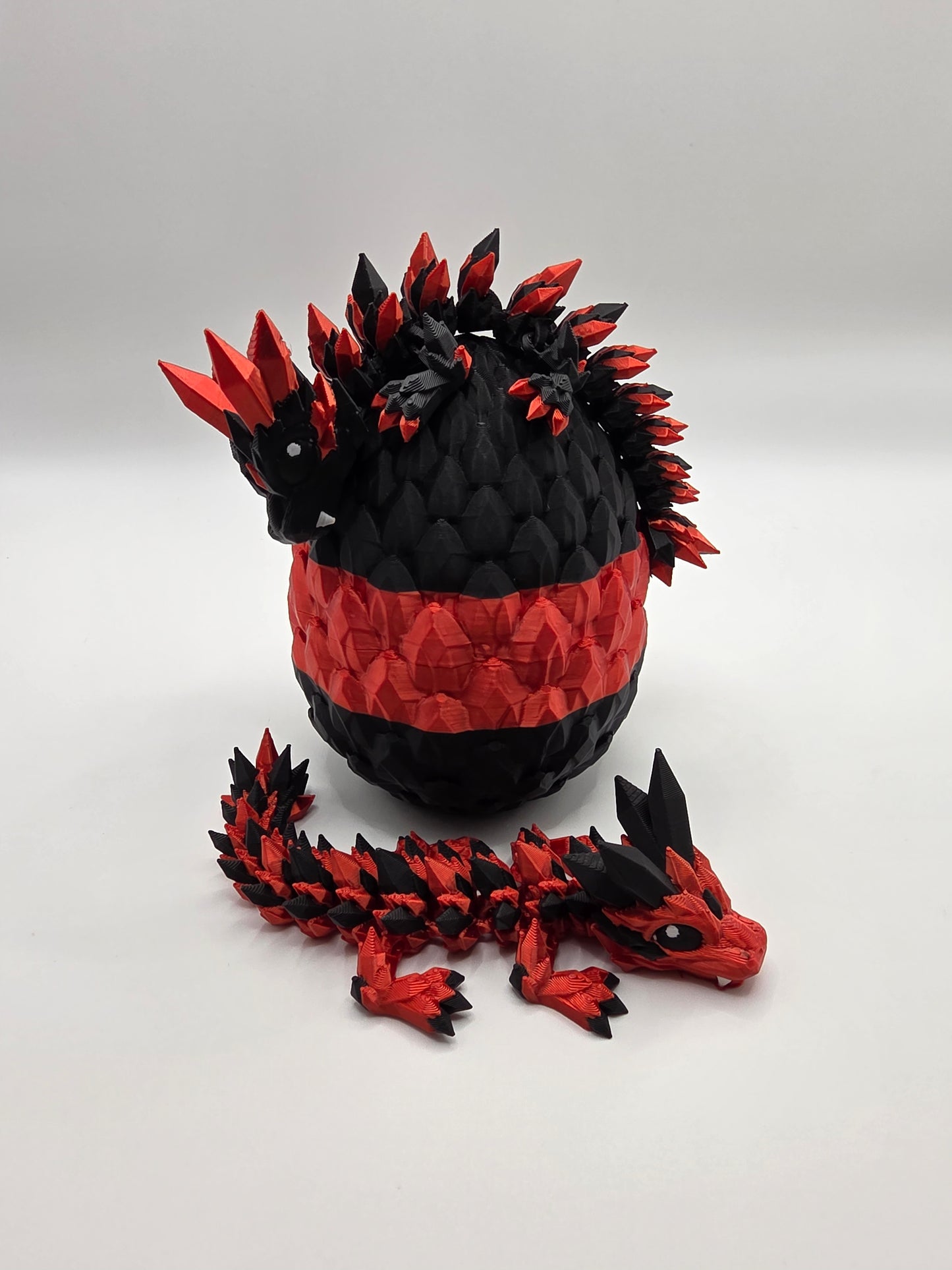“Crystal Baby Dragons with Egg – Articulated 3D Printed Collectible – Red with Black Theme”