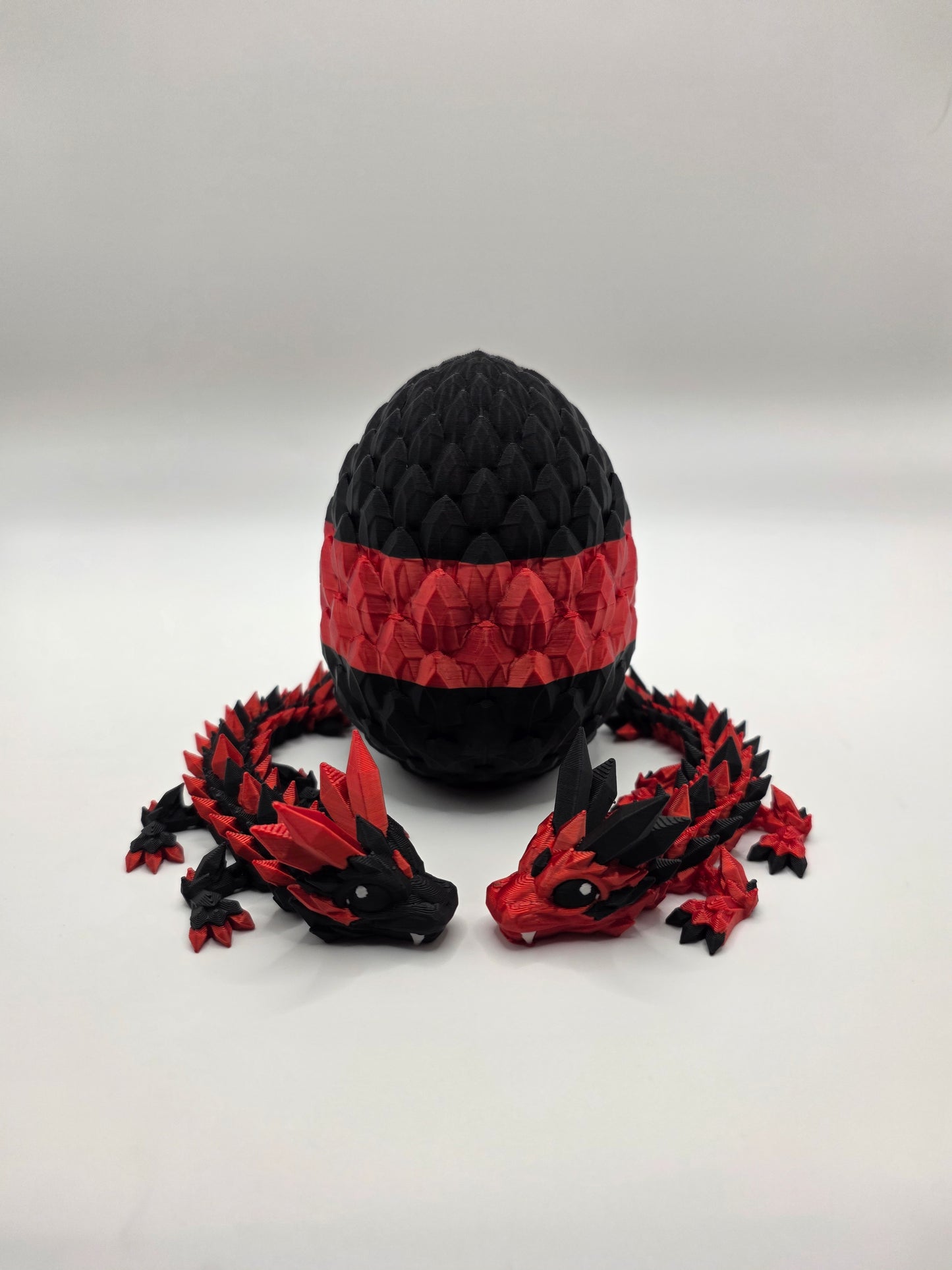 “Crystal Baby Dragons with Egg – Articulated 3D Printed Collectible – Red with Black Theme”